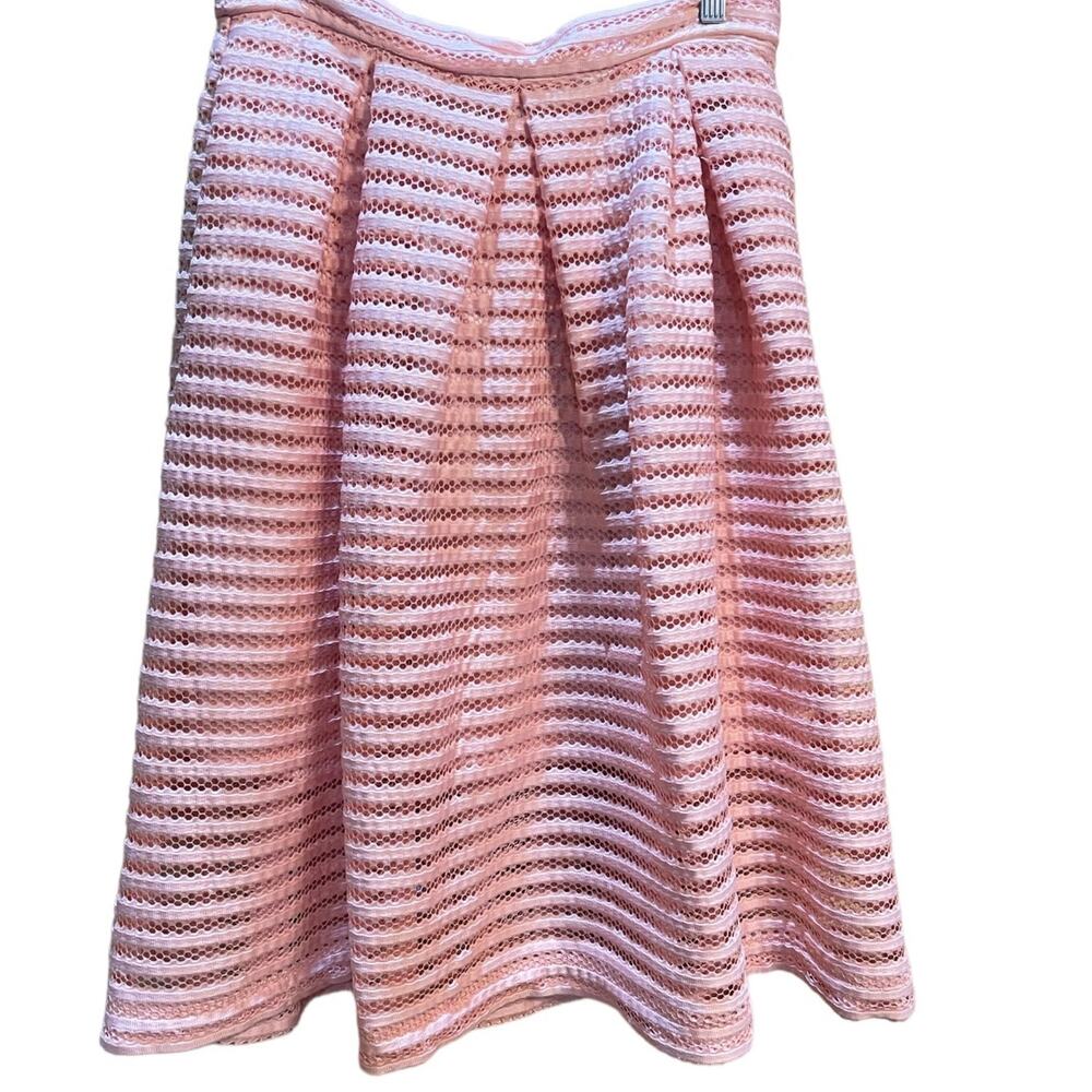 New York & Company Skirts Peach Honeycomb Patterned Skirt Size 8